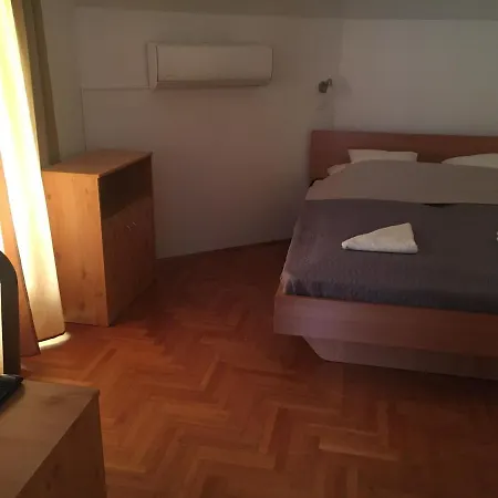 בית הארחה Center Apartmanhaz Hajdúszoboszló