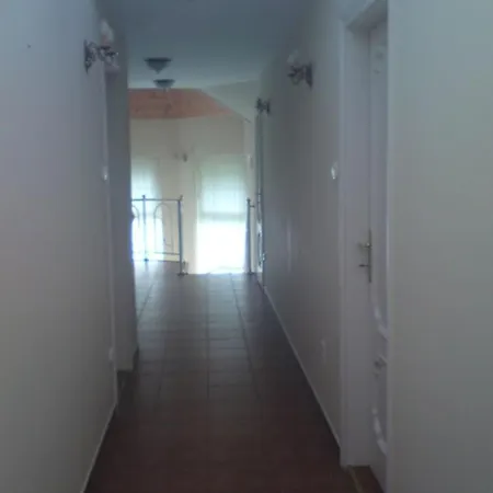 Center Apartmanhaz בית הארחה Hajdúszoboszló